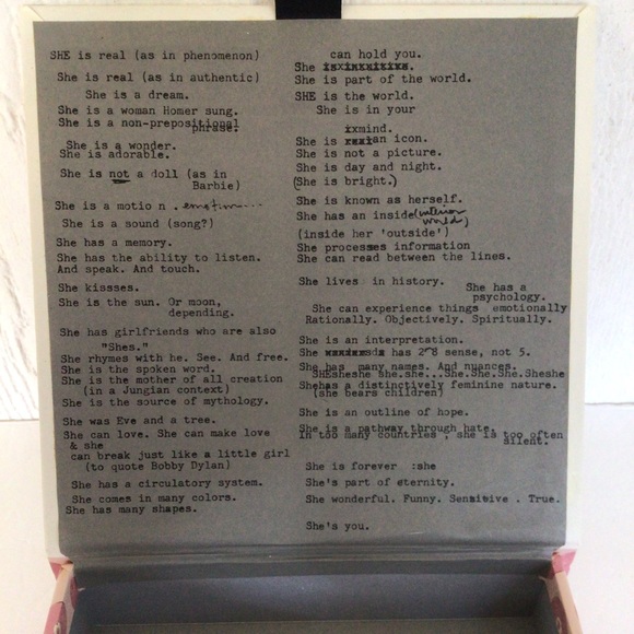 SHOE LOVER DECORATIVE STORAGE BOX - Picture 9 of 10